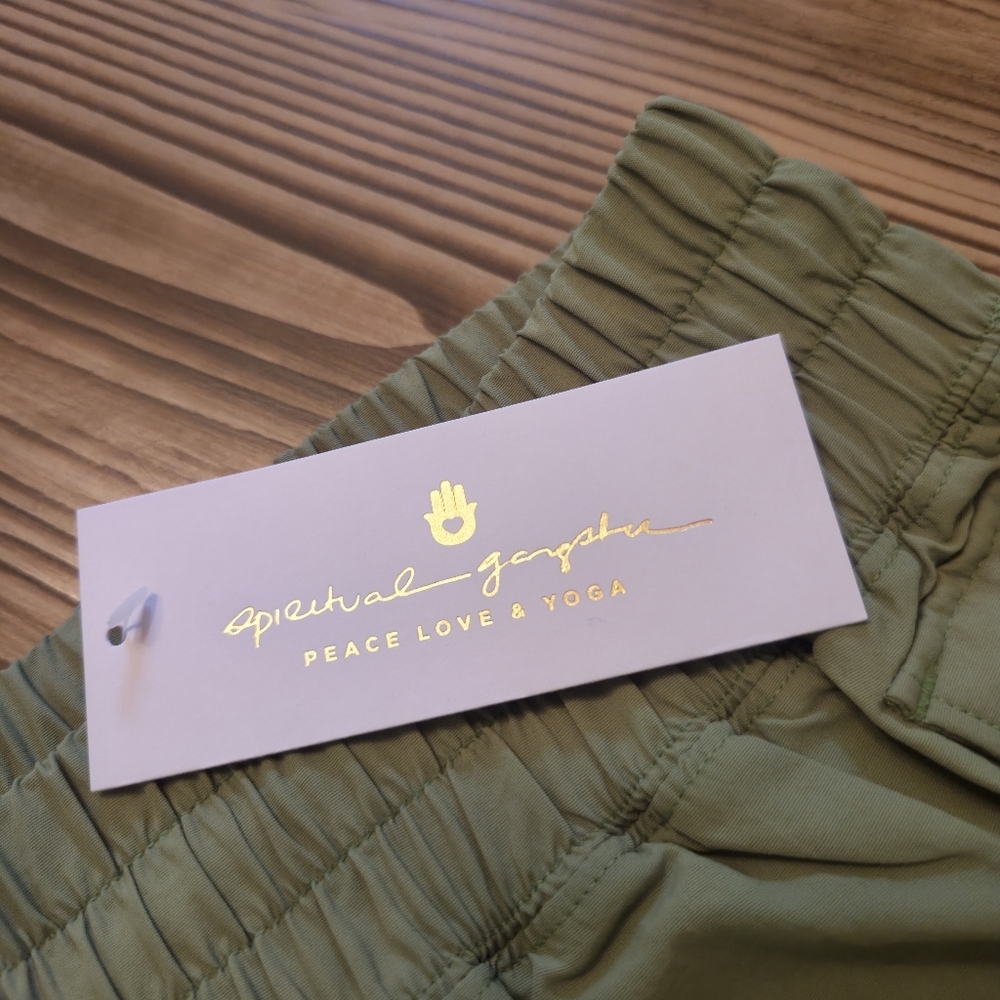 Spiritual Gangster Catus Green Demi Cargo Shorts with Mesh Pockets - Picture 2 of 10